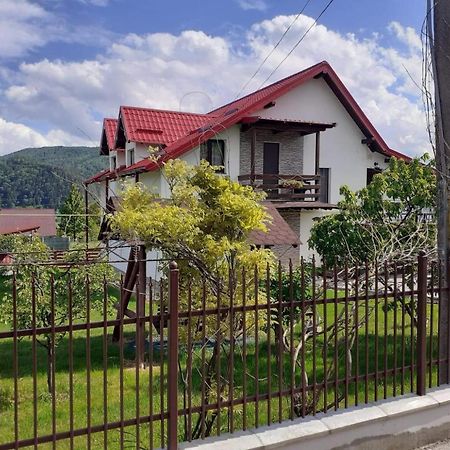 Casa Popa Hotel Gura Humorului Ngoại thất bức ảnh