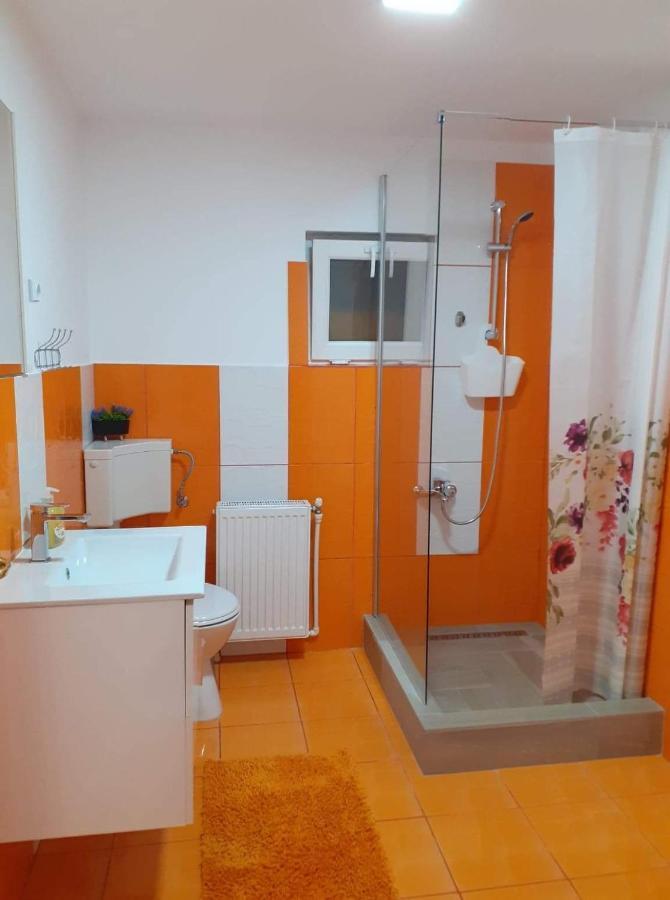 Casa Popa Hotel Gura Humorului Ngoại thất bức ảnh
